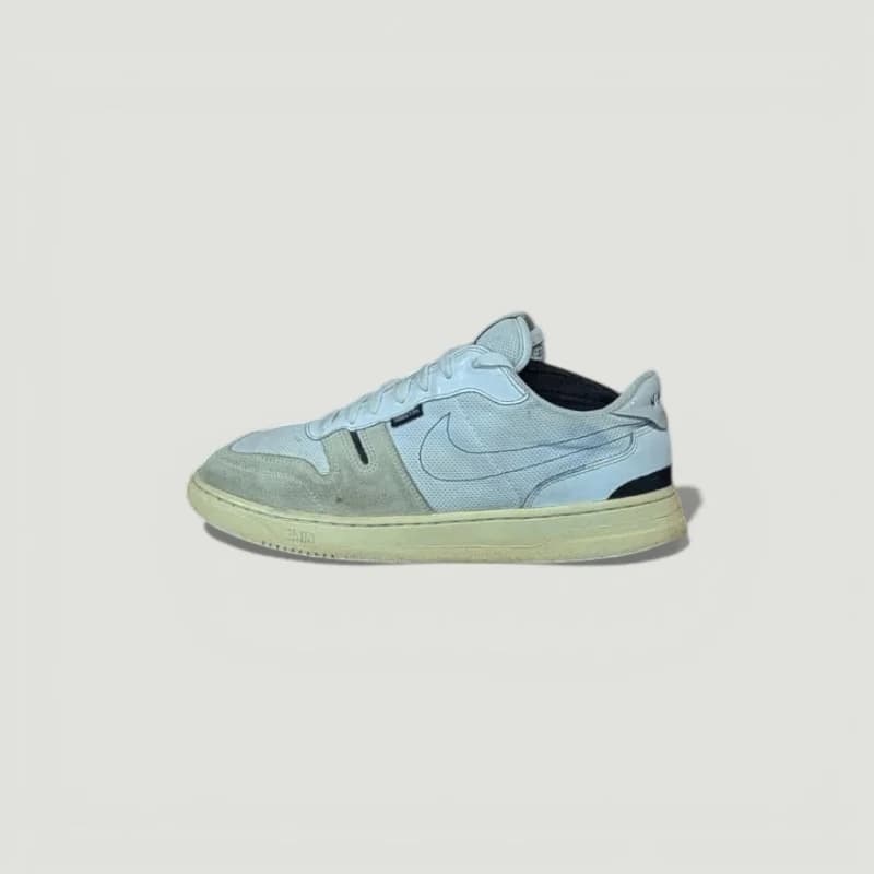Nike Squash-Type Summit White